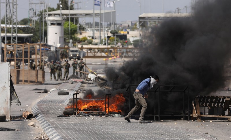 Protestatarii palestinieni din Cisiordania s-au confruntat cu forțele armate israeliene
