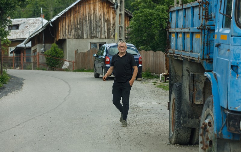 Mandatul primarului din Șotrile, condamnat pentru pornografie infantilă, invalidat din nou de prefect