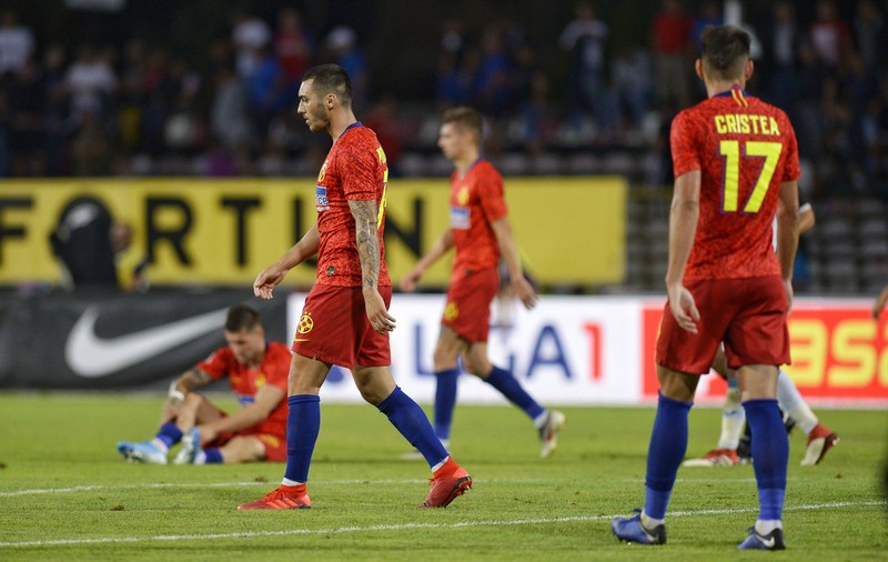 Liga 1 la fotbal, etapa a 7-a. Dinamo a trecut de Hermannstadt. FCSB - pe ultimul loc