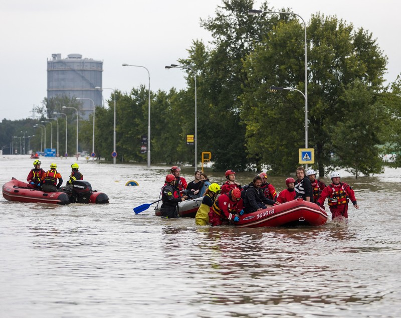 Nivelul apei Dunării poate crește cu 120 cm într-o zi. Alertă de inundații în toată Ungaria, Viktor Orbán și-a amânat angajamentele internaţionale