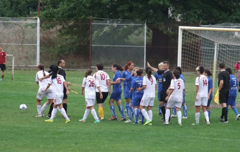 Fotbal feminin. Finala Cupei României, disputată de două echipe din Ardeal. Scor-fluviu în semifinale: 26-0!