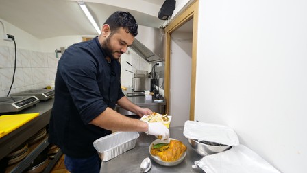 Din mâncarea lui Sachin aproape că nu lipsește niciodată curcuma