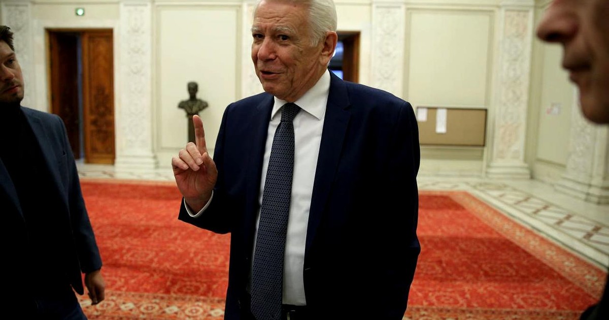 VIDEO Fiul vitreg al lui Teodor Meleşcanu, Adrian Pîrvulescu, retras din funcţia de consul al României la Strasbourg