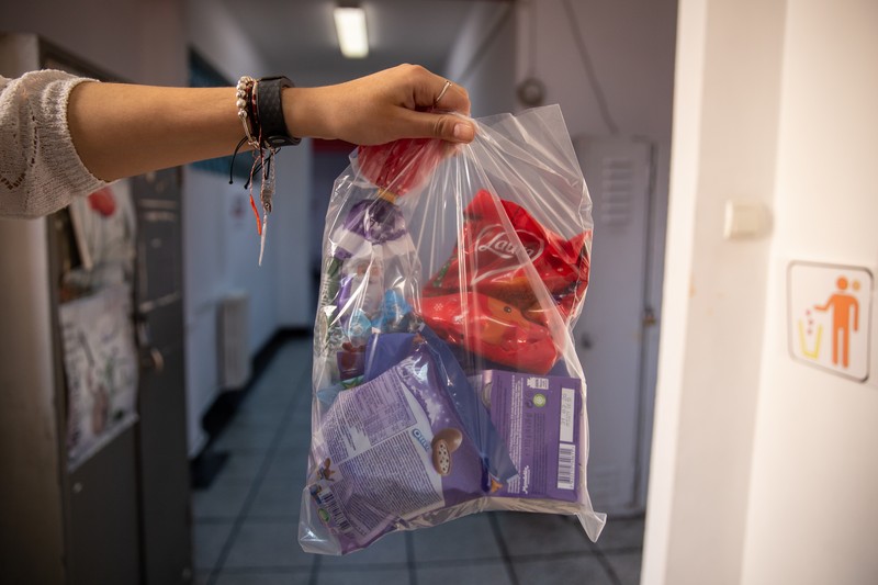 După donare, am primit pungi cu dulciuri oferite CTS de Mega Image