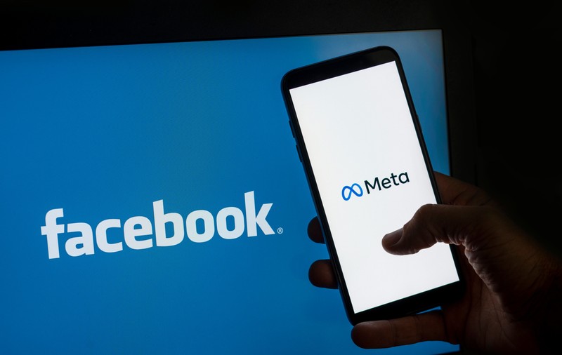 Facebook și Instagram nu vor mai cenzura fotografiile în care apar sfârcuri