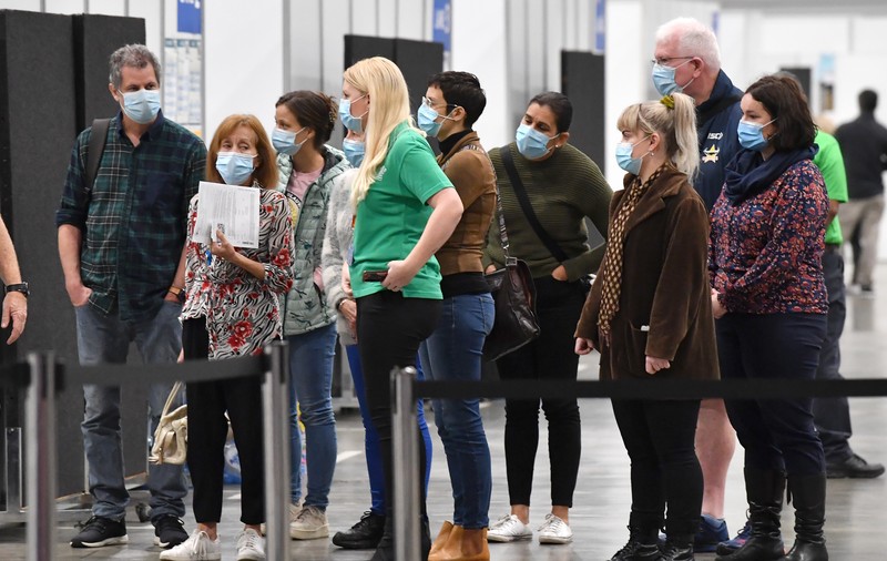 Două treimi din forţa de muncă din SUA, obligate să se vaccineze până la 4 ianuarie