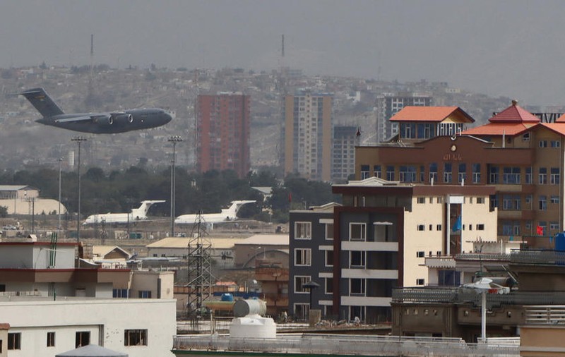 Zeci de avioane și de blindate, distruse de armata SUA, înainte de retragerea din Afganistan