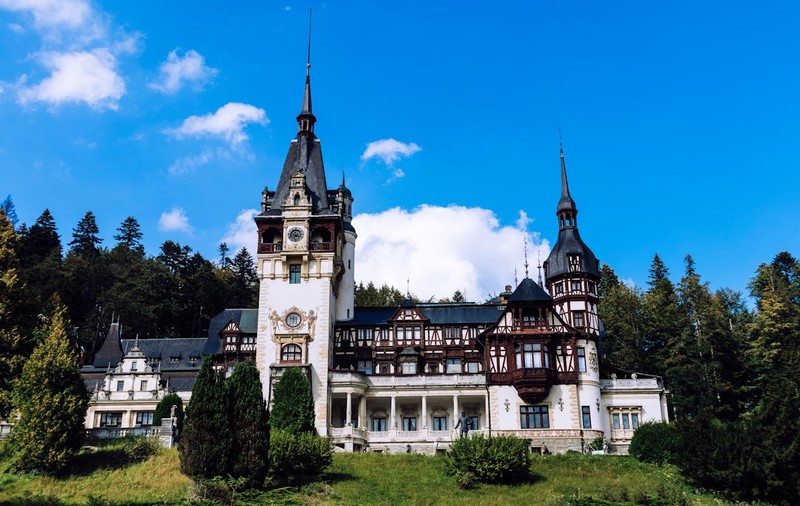 Cinci locuri în care să mergi în excursii în țară toamna aceasta