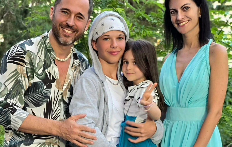 Magdalena Chihaia îl susține pe fiul lui Dinu Maxer în noul an școlar. La ce materii îl ajută: „Eu mai fac lecții cu el”