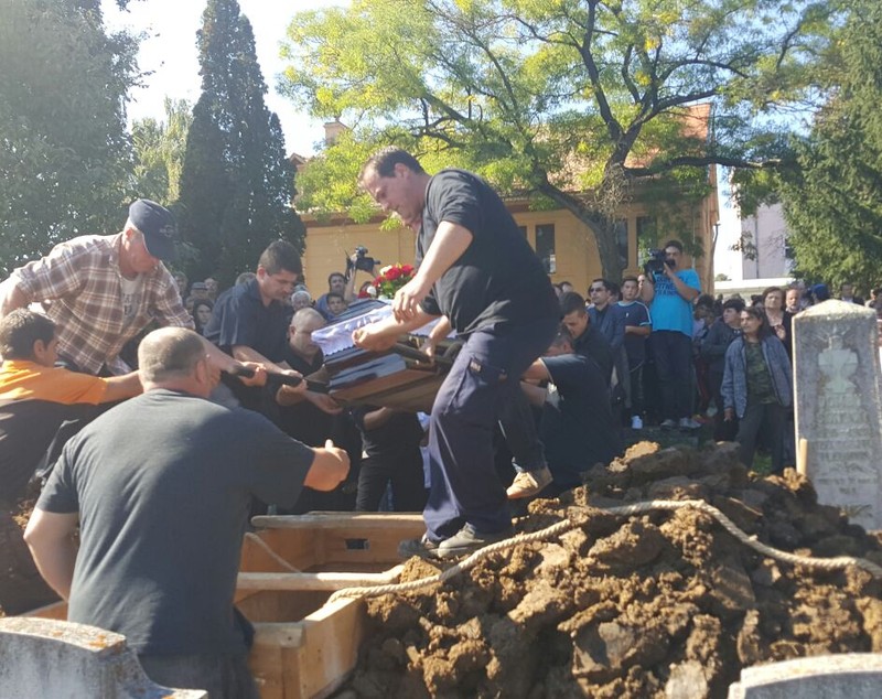 Ioan Gyuri Pascu, condus pe ultimul drum! Coroane de la Iohannis și Cioloș GALERIE FOTO&VIDEO