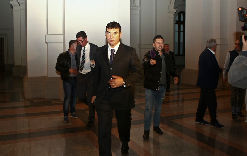 "Borcea stă ca fraierul la puşcărie!". Cine îl căinează pe dinamovist