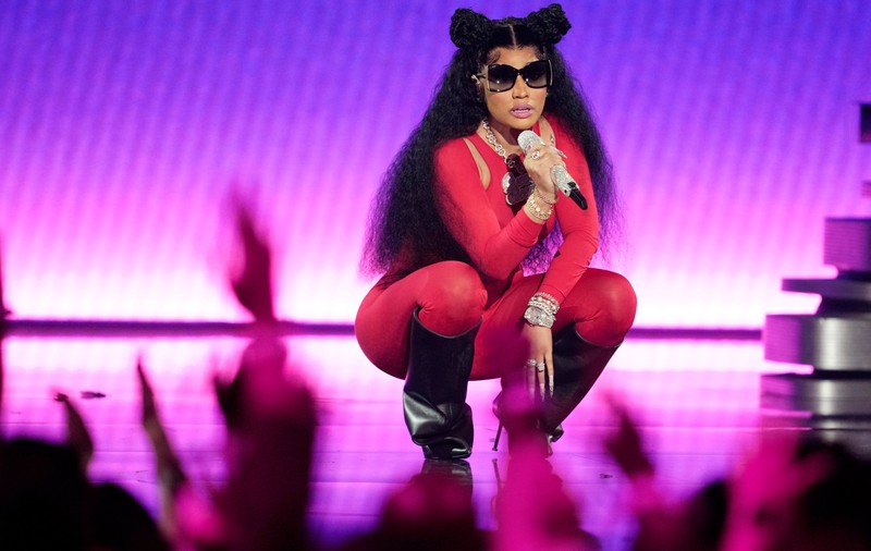 Nicki Minaj și-a anulat concertul de la SAGA Festival din București, cu câteva ore înainte să urce pe scenă. Reacția organizatorilor