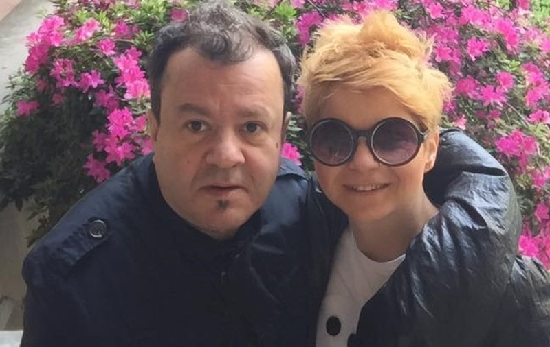 Dragoș Moștenescu a lansat un serial online despre familie, în timpul pandemiei de coronavirus. Actorul locuiește în Londra, cu soția și cei trei copii