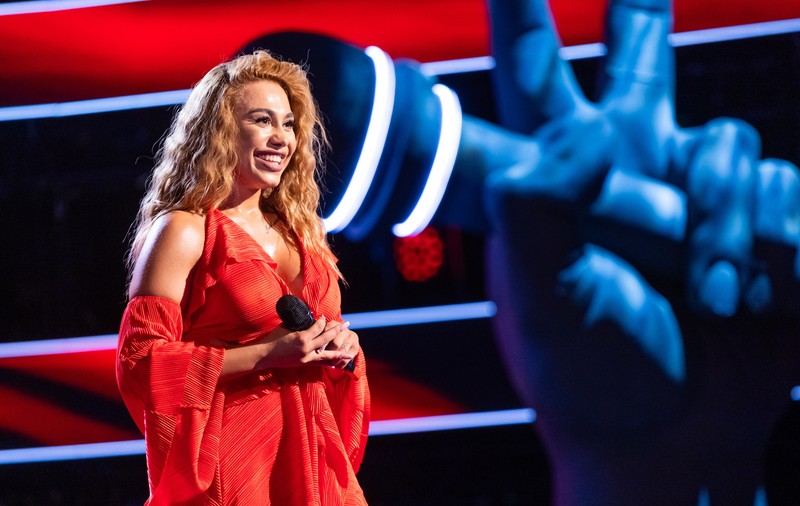 Cine e Roxana Dobrițoiu de la Vocea României 2024. A interpretat piesa „Made in Romania” și a ajuns în echipa lui Smiley