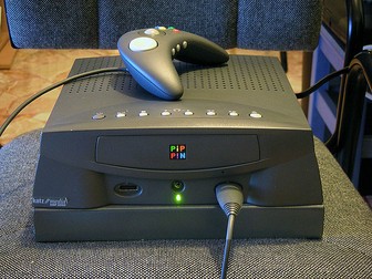 Consola de jocuri video Apple Pippin FOTO: Wikimedia