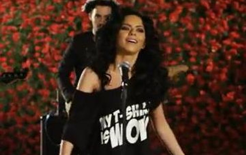 Inna poate şi live. Ascultă aici melodia "Wow"! | VIDEO