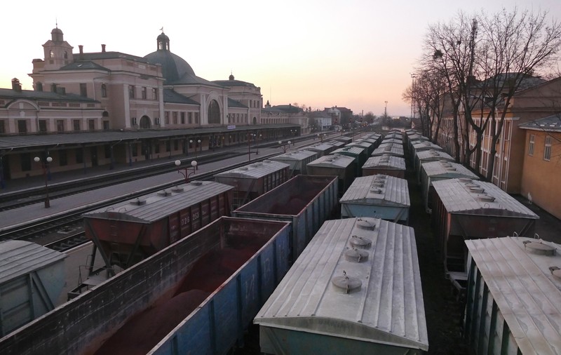Ucraina dublează exporturile agricole către Europa, pe calea ferată, pentru a compensa pierderea porturilor de la Marea Neagră