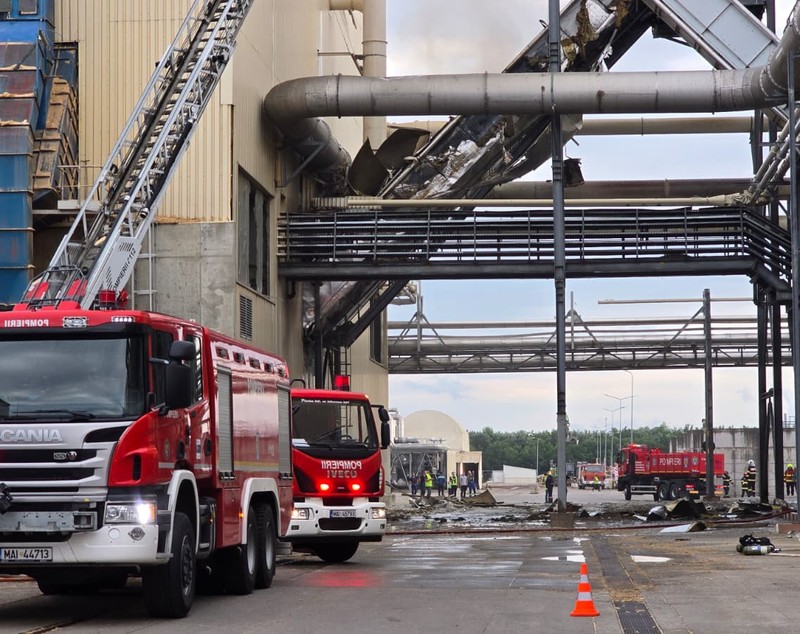 A doua explozie la fabrica de lemn din Brașov. ISU a trimis roboți și echipaje suplimentare