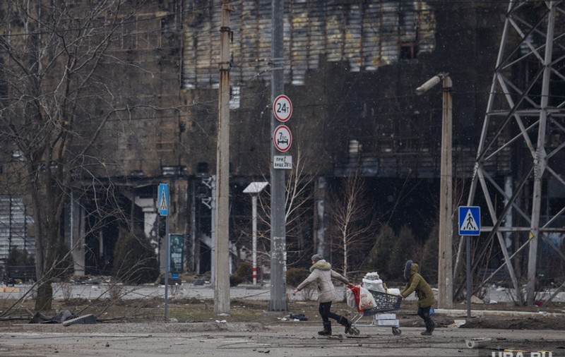 Presa din Rusia publică pentru prima oară imagini cu Mariupolul devastat, dar spune că e vina „naționaliștilor ucraineni”