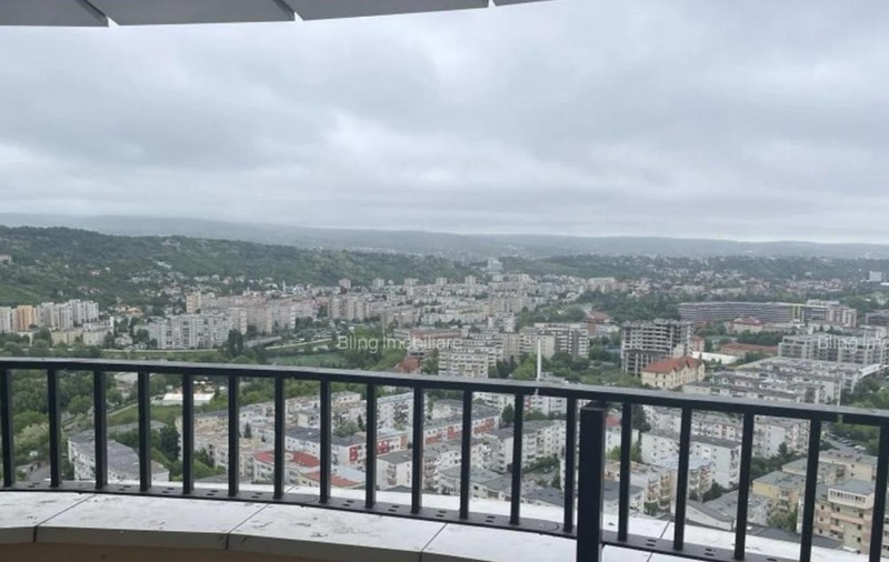 Imobiliare.ro: Cât plătești dacă vrei să locuiești într-un zgârie-nori din Cluj-Napoca? Se vinde un penthouse în cea mai înaltă clădire rezidențială din țară - FOTO