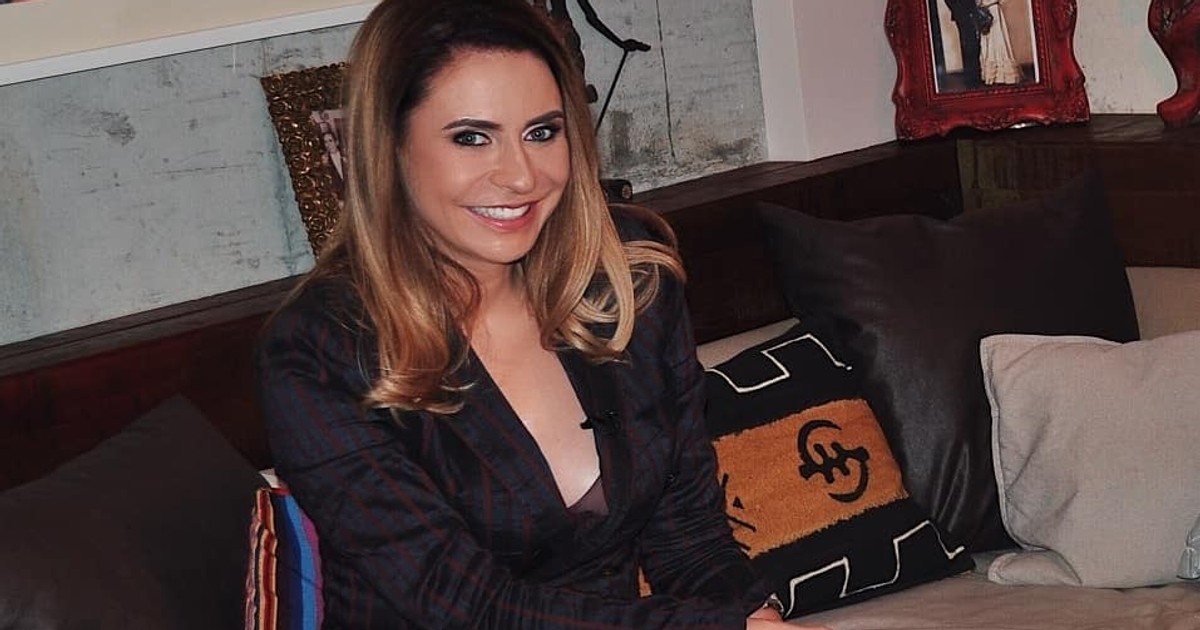 Adina Buzatu a spălat parbrize. " Mama era director de liceu, tata avea o funcție importantă, eu..."