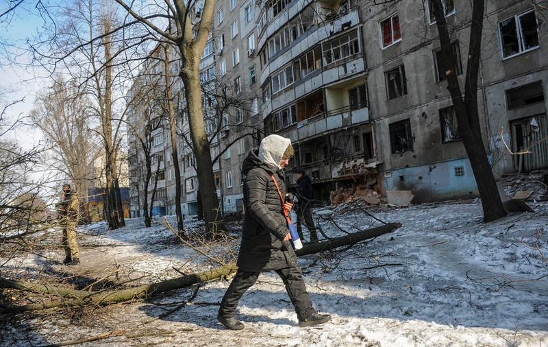 „Nu mi-aș fi putut imagina că un astfel de masacru se va repeta”. O supraviețuitoare a asediului Leningradului, în mijlocul bombardamentelor de la Harkov