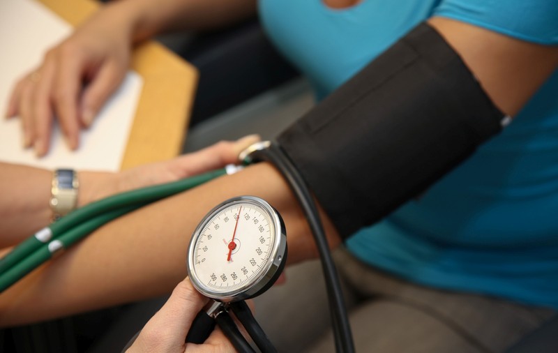 Un medic din Prahova, condamnat la închisoare cu suspendare pentru 185 de infracțiuni de luare de mită