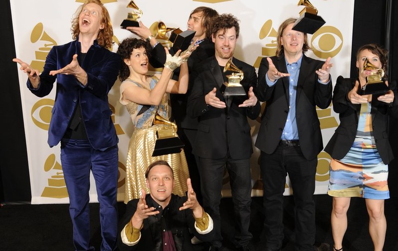 Trupa Arcade Fire, învingătoare la Brit Awards 2011. Vezi care sunt ceilalţi câştigători!