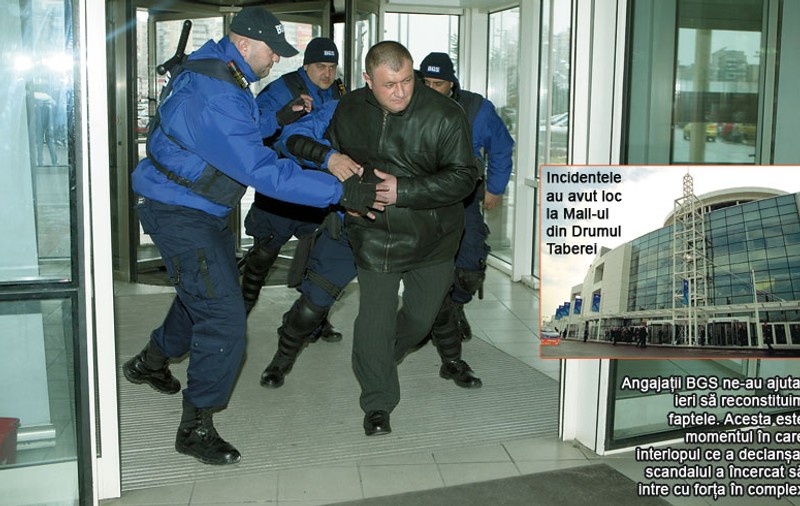 Război la Mall