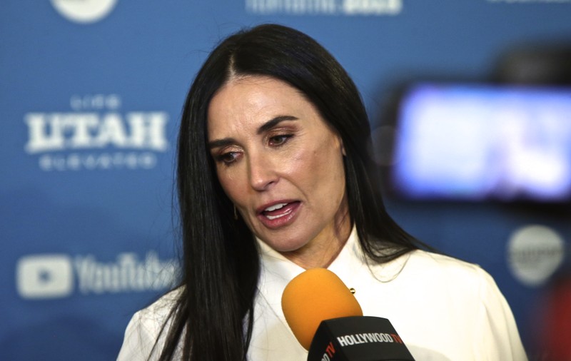 Actrița Demi Moore a dezvăluit identitatea celui care a violat-o în adolescență