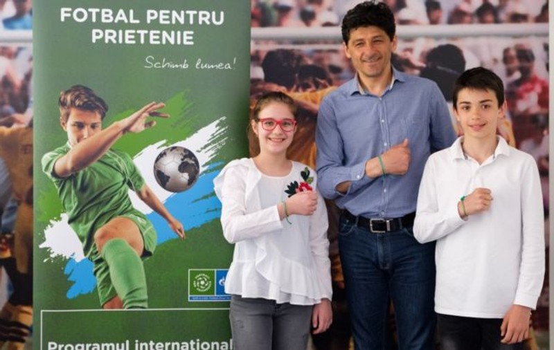 Cine sunt copiii aleși pentru programul internațional ”Fotbal pentru prieteni”