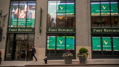 New,York,Ny,Usa-april,27,,2023,A,Branch,Of,The