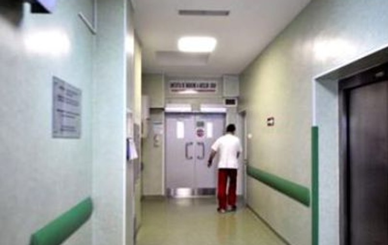 Un pacient a înjunghiat trei asistente și un polițist într-un spital din Japonia