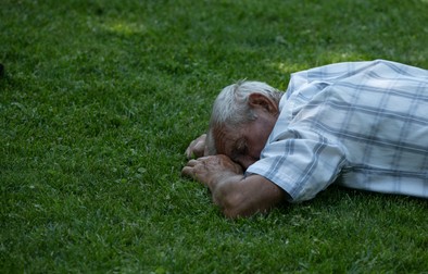 Protestatar, în faţa sediului Guvernului, Chişinău