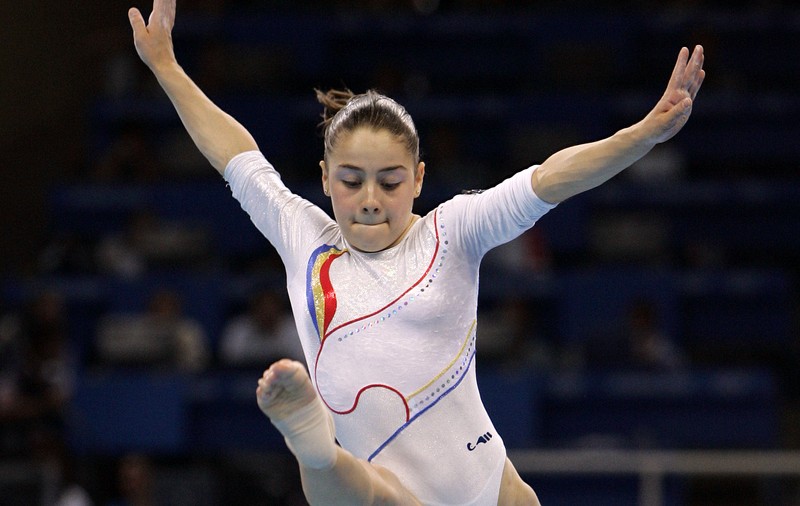 Gimnaștii îngroașă rândul pocăiților! ^Dumnezeu ”face razie” printre sportivii români. Alin Jivan, Oana Ban sau Sabina Cojocar fac totul pentru credința lor