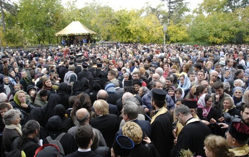 Capul Sfântului Andrei, ocrotitorul României, a fost adus, pentru prima oară, în Bucureşti. Vezi programul complet al evenimentelor!