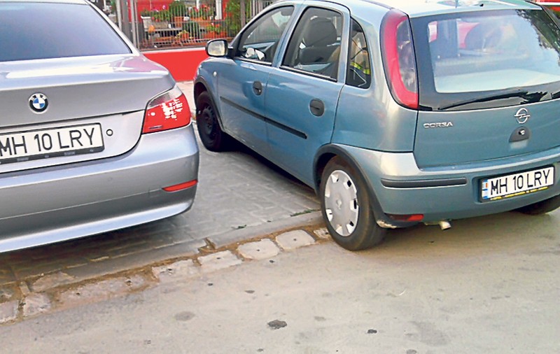 Surpriză de proporţii în timp ce se afla la volan! A descoperit o maşină cu numerele lui de înmatriculare