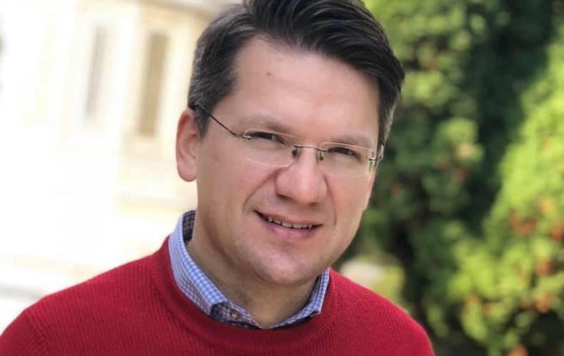 Mihail Neamţu se retrage din cursa internă a PMP pentru alegerile prezidenţiale, în favoarea lui Theodor Paleologu