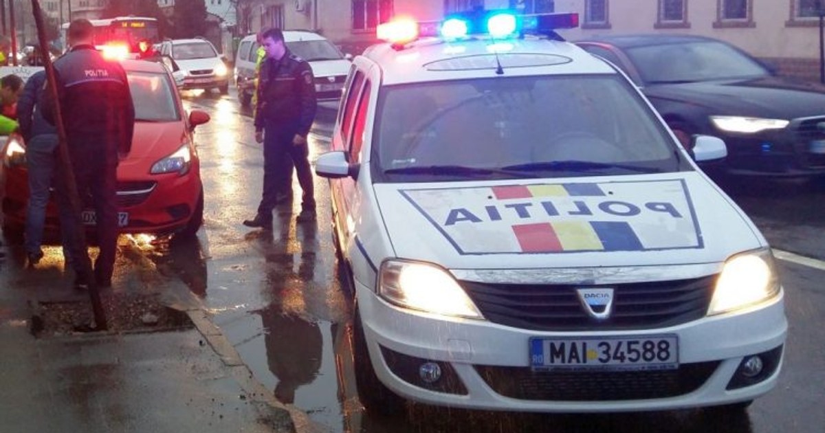 O tânără din Sibiu a fost bătută cu bestialitate de colega de apartament. „M-a sunat de pe cameră ca să-mi arate cum o dă cu capul de aragaz!”