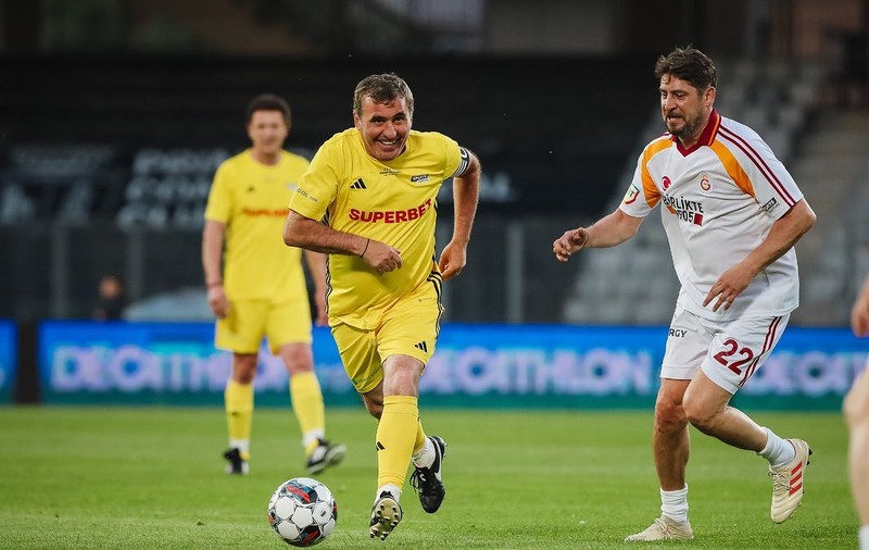 Hagi, Gică Popescu, Adi Ilie și Mutu au făcut spectacol la Cluj, în România All Stars - Galatasaray Legends