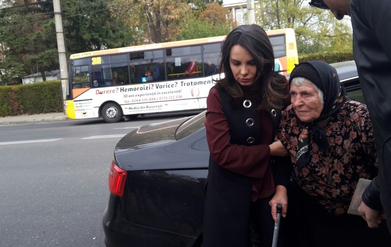 Bunica de 90 de ani a fostei șefe a AEP Ana Maria Pătru, citată la DNA Ploiești: DNA și-a bătut joc de copilul meu