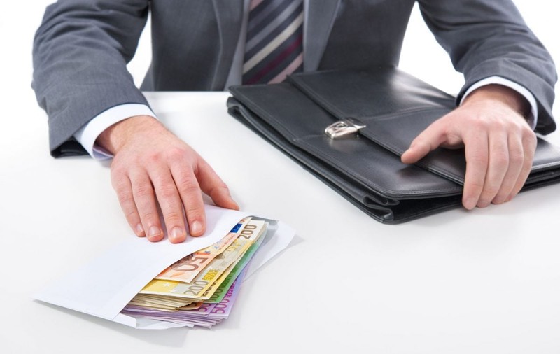 România rămâne una dintre cele mai corupte țări din UE, arată raportul Transparency International
