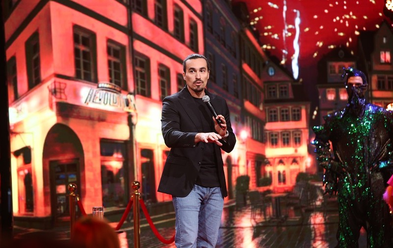 Alexandru Minculescu, invitat special la „Stand-Up Revolution”: „Omul, când a văzut circul ăsta, a venit din prima, direct”
