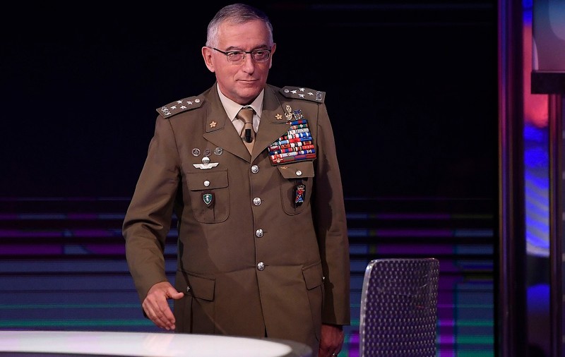 Generalul italian Claudio Graziano, preşedintele Fincantieri, cel mai mare constructor european de nave, găsit mort în casă. Presa scrie că s-a sinucis