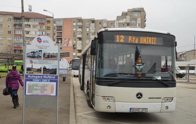 Angajaţii societăţii de transport din Oradea au renunţat la grevă. Autobuzele şi tramvaiele sunt din nou pe străzi