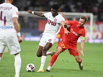 Emmanuel Yeboah si Darius Dumitru Olaru in meciul de fotbal dintre FCSB si CFR Cluj, din cadrul Superligii Superbet, desfasurat pe Stadionul Steaua-Ghencea din Bucuresti, duminica 6 august 2023. © FOTO:Razvan Pasarica/SPORT PICTURES