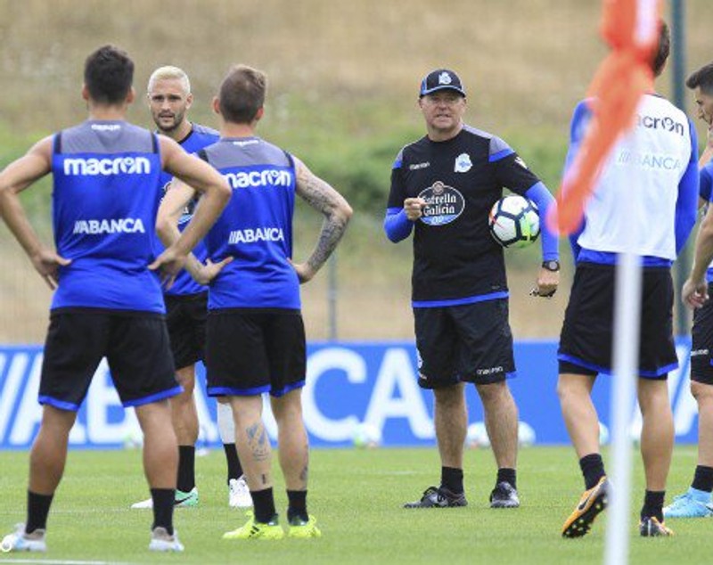 Fotbalistul Florin Andone s-a vopsit blond / GALERIE FOTO