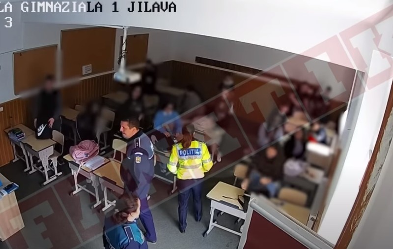 Polițiștii care i-au percheziționat pe elevii unei școli din Ilfov vor fi cercetați. A fost sesizat Parchetul