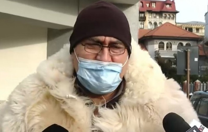 Bărbatul reținut după protestul AUR pentru vandalizarea unor mașini la Parlament, cercetat în libertate