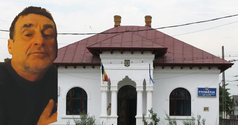 Romică Munteanu și primăria din Sf. Gheorghe unde a candidat pentru postul de primar